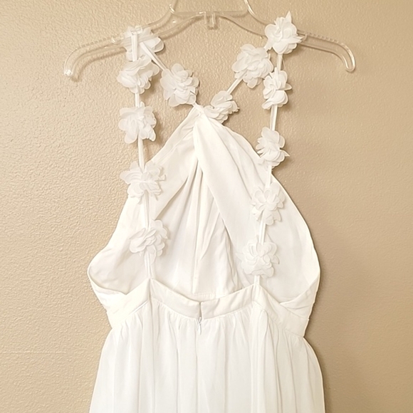 Cupshe White Floral Embellished Halter Neck Maxi Dress - Size Medium - Picture 7 of 11